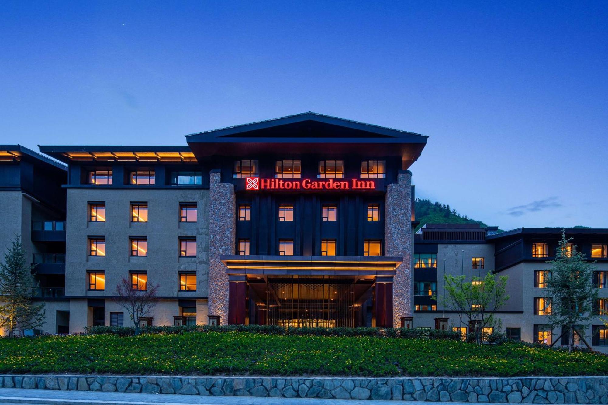 Hilton Garden Inn Jiuzhaigou Buitenkant foto